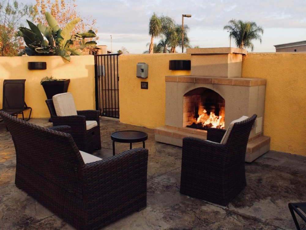 Best Western Plus Arrowhead Hotel Image 7