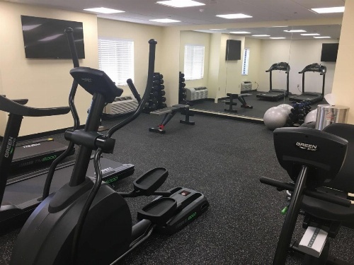 Best Western Plus Arrowhead Hotel image 9