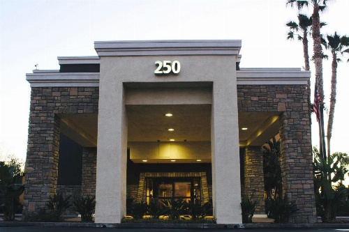 Best Western Plus Arrowhead Hotel image 2